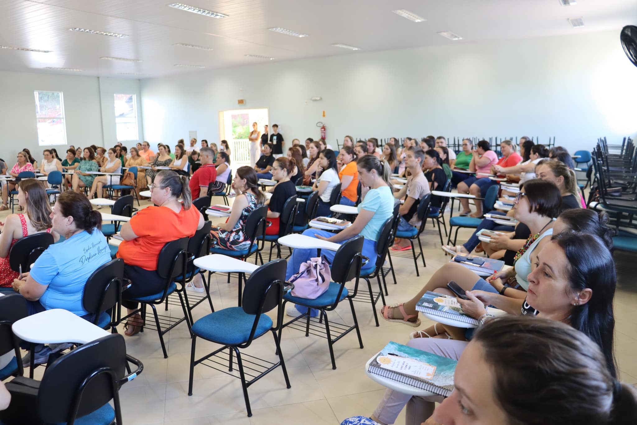 Prefeitura realiza grande encontro para profissionais da educação