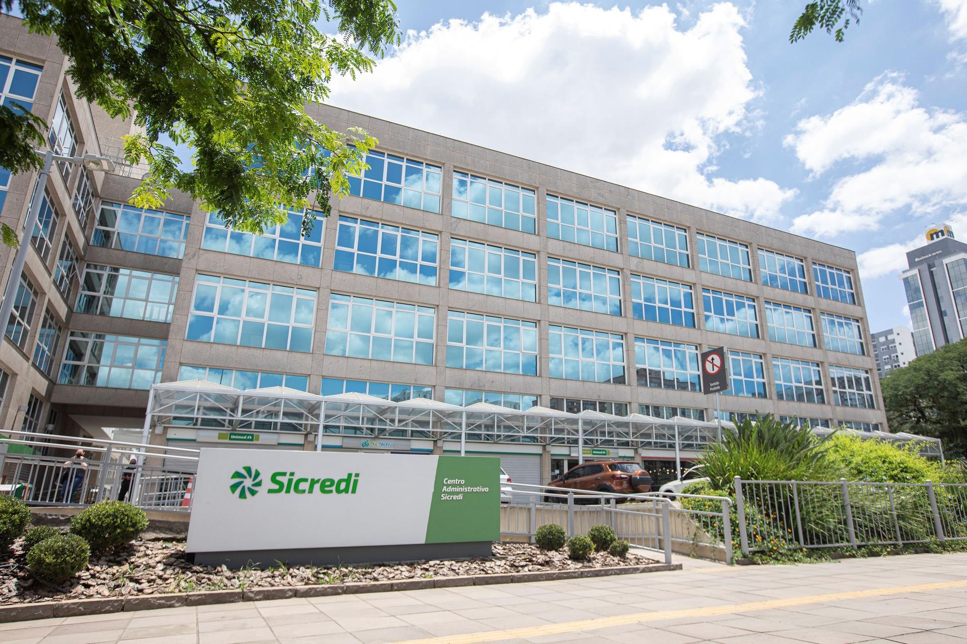 Sicredi consolida posição entre as melhores instituições financeiras do Brasil no ranking mundial da Forbes em 2026