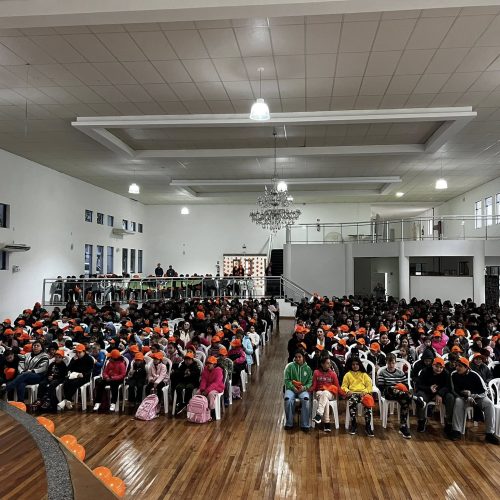 PROJETO MAIO LARANJA REÚNE MAIS DE 1.500 ALUNOS EM PALESTRA ESPECIAL