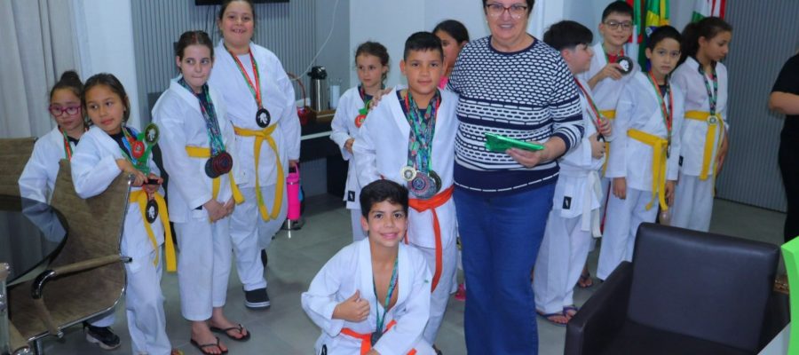 CORONEL FREITAS ENTRE OS MELHORES DE SANTA CATARINA